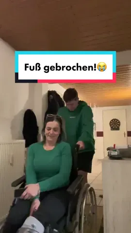 Hoffentlich kann sie bald wieder richtig laufen…🥺❤️ïñśtà-itsofficialmarco🫶🏼