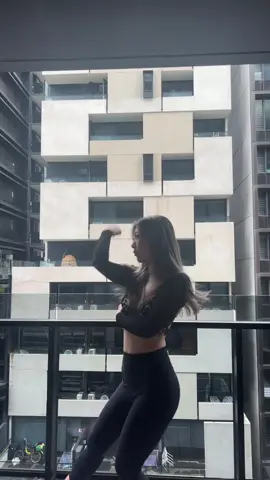 Gloomy melbourne #fyp #muzzing #muzz #malice #hardstyle #rave #ravetok #dance 
