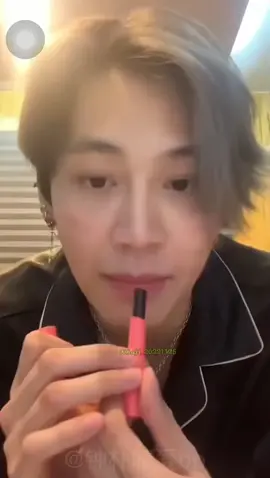 Rồi vị của cây son đó là gì vậy Pí Bủn 🤣 cười đau bụng với cái biểu cảm của ổng🤣 cre: phía dưới cuối clip #Bb0un #BounPrem #bounnoppanut #bounpremisreal #bounnoppanutguntachai #bounprem 