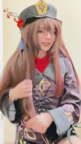 ONLY POSTING THIS COMPLAINT BC OF MY KNEES OML😭😭 #hutao #hutaogenshinimpact #hutaocosplay #cosplay #GenshinImpact #genshin #cosplayer 