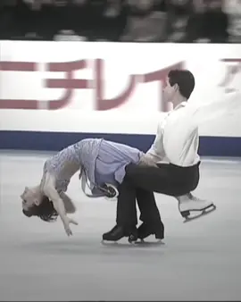 ~ Valse Triste performed by Virtue & Moir  #tessavirtue #scottmoir #tessaandscott #virtuemoir #icedance #vm #figureskating #fyp