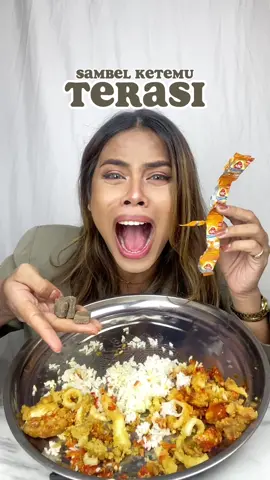 Sambel diterasiin? Ada yang pengen nyoba?  Btw aku beli makanannya di Sambelan geprek seafood, Warung barokah gubeng, Depot scorpio ya gengs✨ #infopromo  #mukbang  #fyp #promolokal 