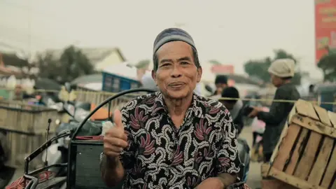 for the love of humans. #cinematic #human #videography 
