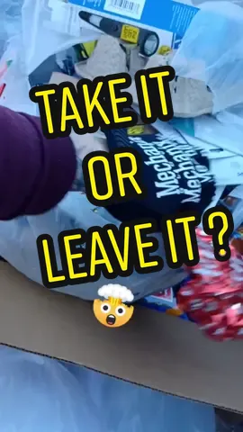Take it or leave it ???? Comment below  #dumpsterdiveking #dumpsterdivers #dumpsterdiver #dumpsterdiving #foodwaste #food #dumpster #fyp 