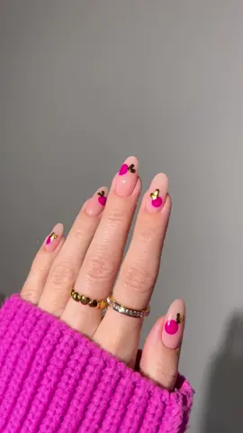 Simple Valentines or Galentines nails 💖✨💛💝 #DIY #nails #nailsart #heartnails #pinknails 