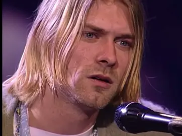 I'd shiver... the whole… night through. #wheredidyousleeplastnight #nirvana #leadbelly #kurtcobain #kristnovoselic #davegrohl #patsmear #lorigoldston #mtvunplugged #fyp 