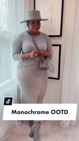 another grey monochrome look …  Top: thrifted Skirt @freepeople boots @calvinklein bag @telfarglobal Fedora www.shoplivinfearless.com  . #livinfearless #midsizestyle #size12style #monochromeoutfit 