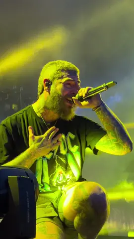 mr malone 🫶🏼 #postmalone #postmalonesydney #postmalonetour 