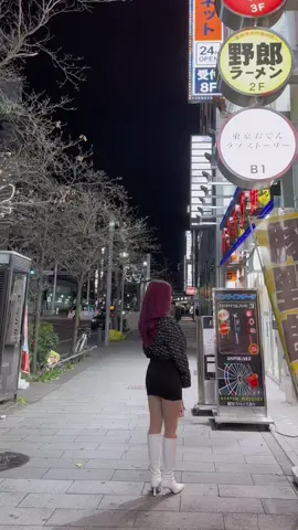 Đang  catwalk mà đâu ai ngờ 🤦‍♀️😘#osaka 