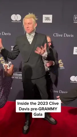 Here’s who we saw at the Clive Davis pre-GRAMMY Gala. #grammys #machinegunkelly #clivedavis #ritawilson #brandicarlile #latto #cardib #offset #chloexhalle #chloebailey #hallebailey #maneskin # #demilovato #anitta 