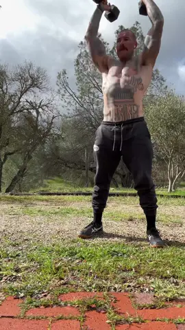 Yard⚡️Work 5 rounds 20 push up 20 Db clean press 20 Db squat Get up and move‼️ put something on the score board. We don’t take zeros around here Dm📲 to get with the Program #r#reliantfitnessn#nodaysoffd#defaultaggressivet#teamwatsonfita#alwayswinninga#alwaysthehardwayn#noexcusesh#hardworkworksc#coacht#trainerc#changelivese#elavatet#tattoosw#wakeupkickasssleeprepeath#haveasystemf#Fitnessh#healthm#motivationg#gymm#macrosw#weightlossm#muscles#strengthtraininge#endurancec#conditioningg#goforthandsuffers#SelfImprovementi#instagramantisoftmotherfuckers