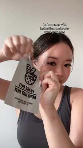 Check out these new acne day dots by @peaceoutskincare #acnedots #acne #pimplepatch 