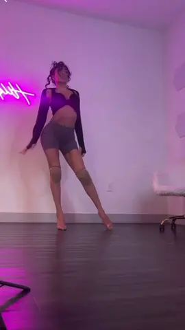 💗 d/c: me (gonna do full song 💗) 