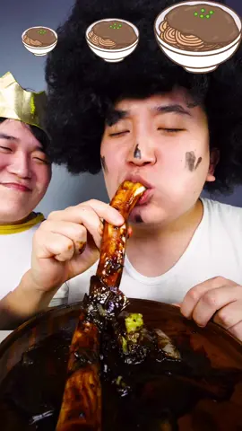 Small vs Middle vs Big Black Bean Emoji Challenge #틱톡푸드 #mukbangs #mukbangeatingshow #fypシ #mukbang #challenge #blackbeannoodles #emoji #emojichallenge 