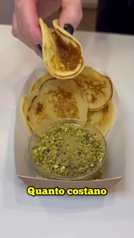 Quanto costano 12 mini pancake con nutella al pistacchio da @ZiziCazzetteria  ? Lo scopri alla fine del video❤️ #campaniafoodblog #pancake #pistacchio #dolci #pancakes #salerno #benevento