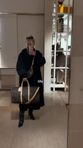 Life of a fashion business girl ✨          #fashioncareer #business #capcut 