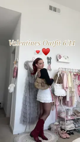 Valentines outfit inspo day 6/14 #OOTD #dailyfit #coquetteaesthetic #girlystyle #14daysofvalentines #fashionlovers #lovecoreoutfit 