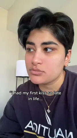 aha yeah that’s so late, couldnt be me #desitok #gaytiktok #latebloomer #firstkiss 