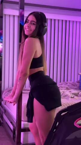 Ya empecé stream :3 TWITCH: JustViSa 💜