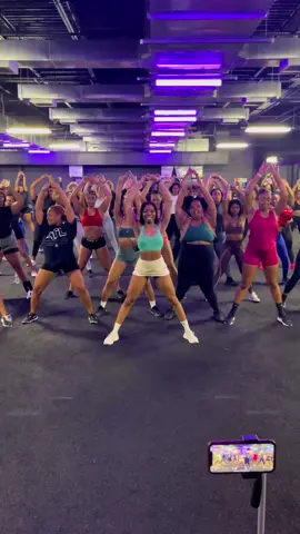 #twerknsweat Every Saturday @theloftatlanta 11:30AM & we need all the #twerkbaes in the building ‼️ 🚨CLASS IS MADE FOR ALL FITNESS LEVELS🚨 📍 Location: @theloftatlanta 💃🏽 Instructor: @litraining    📲 Click link in bio to register for next class 🥳 ##atlfitness##atlanta##thingstodoinatlanta##fitnessmotivation##funworkouts#dancecardio #dancechallenge #blackgirlstiktok #twerkfitness #danceworkout #groupfitnessinstructor #fdsuchallenge #twerkfit 