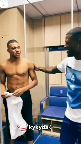 six pack😳 #football #myidol #mbappe #psg ⚽❤️🔥