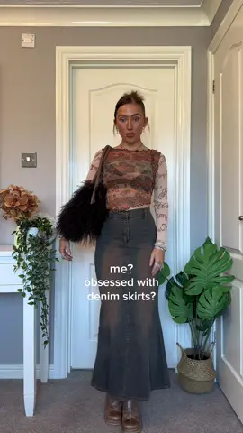 I am in love with denim skirts 🤎 #denimskirt #denimskirtoutfit #maxidenimskirt 