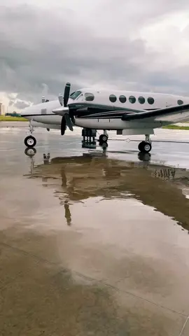 King Air B200 #kingairb200 #aviationlovers #aviacaoexecutiva 