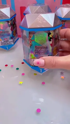 Adding a new Disney character to my Disney 100 Surprise Capsule collection ⛄️.  #disney #disney100 #disney100surprisecapsule #100yearsofmagic #disney100capsules #disneycharacter #olaf #olaffrozen #frozen #doyouwannabuildasnowman #disneyunboxing #unboxingtoys #toys #disneytoys #imobsessed 