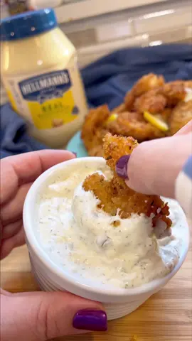 Now I’m ready for game day with my @hellmannsmayonnaise Tartar Sauce that takes my fried shrimp to the next level! #hellmannspartner  The deliciously creamy taste and texture of Hellmann’s Mayonnaise is the perfect complement to the crispy fried shrimp. Click the link in my bio to check out some more of Hellmann's recipes for the big game! #BringLeftoversToLife #MakeTasteNotWaste #whatsinthefridge 