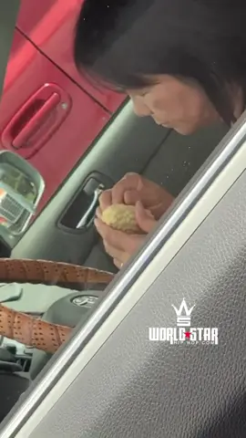 Y’all ever try eating corn like this? 🌽👀 (via IG @atzi.bully) #Worldstar #Funny #viral 