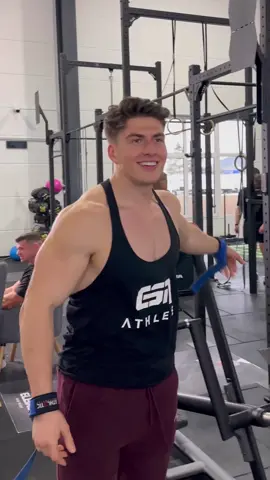 Bromance is something special!🥰 #fyp #bodybuilding #gym #muscle 