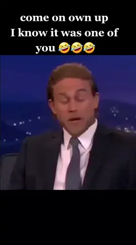 charlie hunnam crazy fan moment #charliehunnam #sonsofanarchy #fyp 