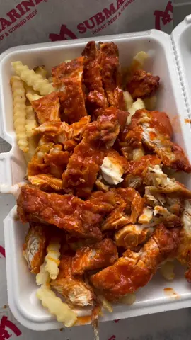 #buffalochicken #buffalo #chicken #fries #mrsub #mrsubmarine #chicago