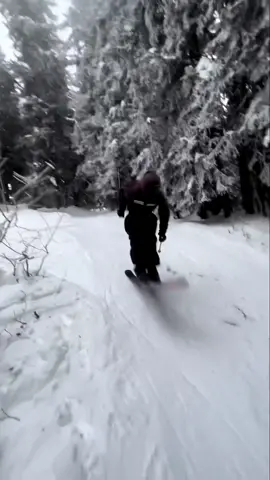 @74_jordy flying 🚀 🎥: @bimaginefilms (IG) #skitok #sendit #skiing 