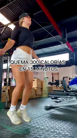 … no me odies porfa … o si pero en el fondo me amarás🔥 SEAMOS AMIGOS EN 1nstaaaa reginarovira!!!  #ejercicio #cardioworkout #cardio #jumprope #jumpingrope #saltarlacuerda #bajardepeso #bajadepeso #quemargrasa #doubleunders #skipping 