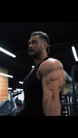 “Skinny bitch” #cbum #bodybuilding #fyp 