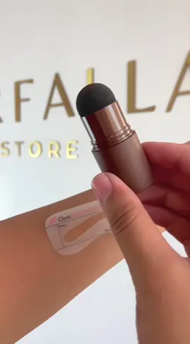 𝑲𝒊𝒕 𝑷𝒓𝒐𝒇𝒆𝒔𝒊𝒐𝒏𝒂𝒍 𝑬𝒚𝒆𝒃𝒓𝒐𝒘 𝑺𝒕𝒂𝒎𝒑 𝑷𝑾  ( pomada profesional de cejas)* Llego y lo amaras Color instantáneo: Para cejas adopta una fórmula de cejas altamente pigmentada, impermeable, resistente al sudor, duradera y moldeable. #eyebrownstamp 