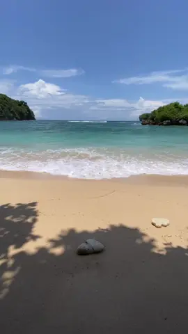 Janganlah pernah menyerah ketika kamu masih mampu berusaha lagi. Tidak ada kata berakhir sampai kamu berhenti mencoba🔥 #story #fypシ #fyp #storywa #viral #storypolosan #laut #pantaihealing #videoestetikpantai #cinematicpantai #balibeach #mentahanpantai #cinematicdipantai 