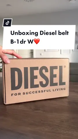 📦Unboxing Diesel belt “B-1dr W”❤️ #diesel #dieselbelt #y2kfashion #y2k #streetwear #unboxing #fashion 