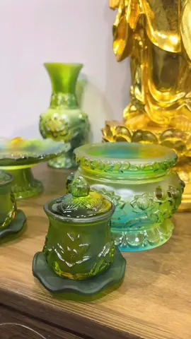 Bộ đồ thờ cúng lưu ly. Em lên video thật cho mn ngắm ah. #uyenlinhdecor #phatphap 