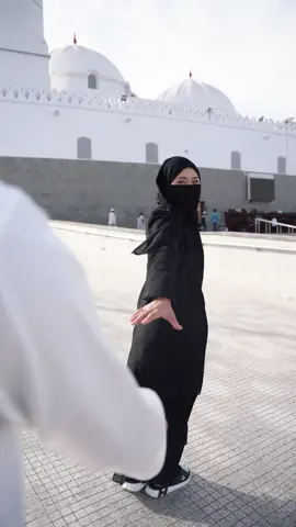 Genggam tangan saya sampai syurga tau sayang 🥹❤️ @zxdlxrff 