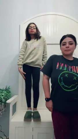 We love all our followers. THANK YOU FOR 882k #kidsoftiktok #MomsofTikTok #prank #duo #motherdaughter 