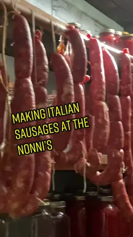 Making Italian Sausages at the Nonni’s #italian #calabrese #salsiccia #sausage #oldschool #butcher #Recipe #italiano #calabria #italianfood #nonno #nonna