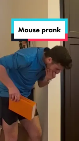 The dramatics😭🤢 #boyfriend #mouse #prank #couple 
