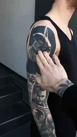Amazing healed Batman @batman.life tattoo sleeve @mirkoponti  @inkedmagazine @art_vision_tattoo @gopro @needlejig @inkeeze  #mirk #pionti #italia #italian #italy #blackandgreytattoos #blackandgreytattoo #blackandgreytattoostudio #batmantattoo #healedtattoo #3d #portraittattoo #portraits #tattooartists #tattooartist #batman #art #artwork #europe #ink 