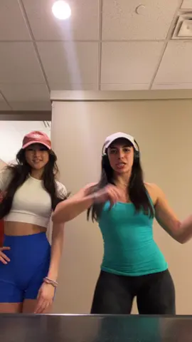 hi @mishachoi 🤝 #fyp #fypシ #foryou 