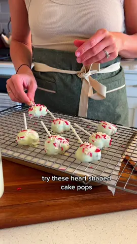 Please visit my IG for the full written recipe. Click the tab in my bio or visit the link! #valentinesdaytreat #ValentinesDay #cakepops #healthymom #kidrecipes 