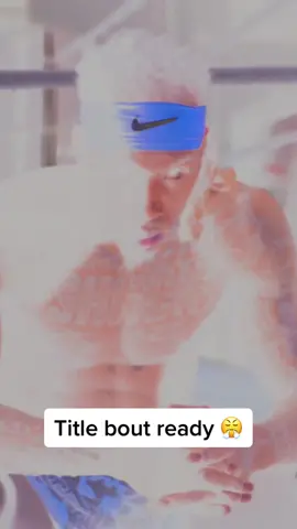 Can O’Shaquie Foster claim the 130-pound title against a tough Rey Vargas 🤔 #vargasfoster #showtimeboxing #championshipboxing #boxing #fyp 