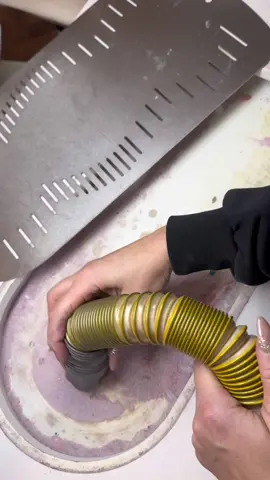 #ventilation #naildesk #nailtech #salon #acrylicdust   What do you use at work to protect your own health ??  #benchvent #nails #healthandsafety #extractor #acrylics #nails 