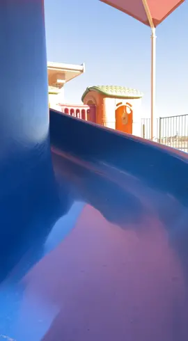 He smashed his head and I laughed way to hard!!😂😂💀 #fyp #funny #mean #head #baby #dad 